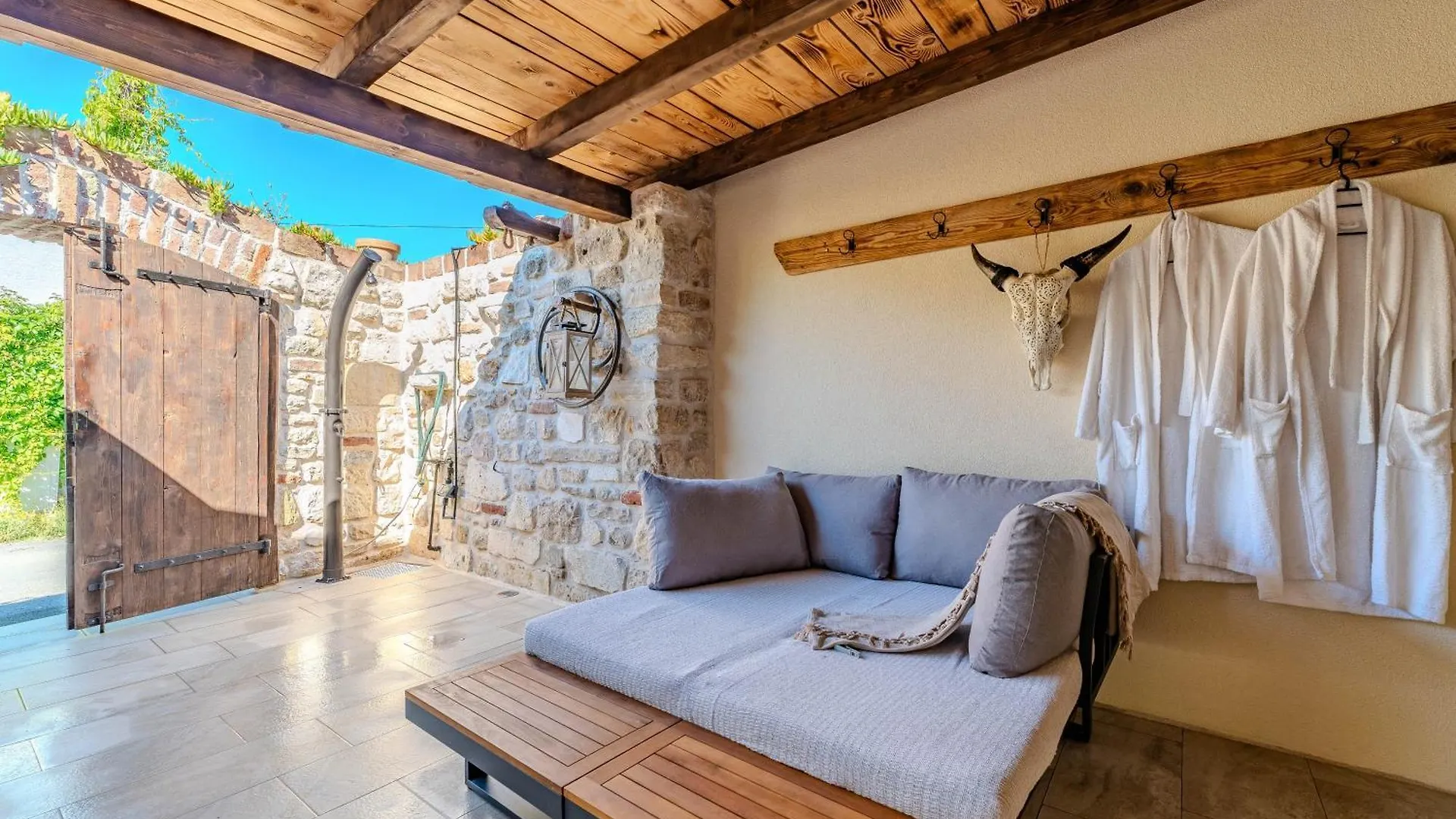 Roman Style Stone Villa Lux Solis Nin 0*,  Chorvatsko